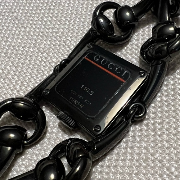 GUCCI SIGNORIA 25MM QUARTZ BLACK STAINLESS STEEL WATCH - Picture 4 of 9